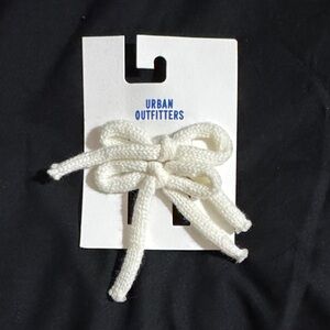 Urban Outfitters Cream Knit Bow Hair Accessory